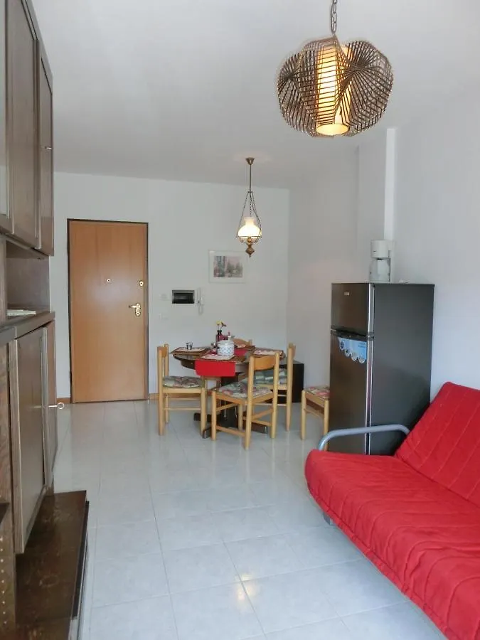 Apartment Homely Flat With Balcony And Swimming Pool Bibione Italy