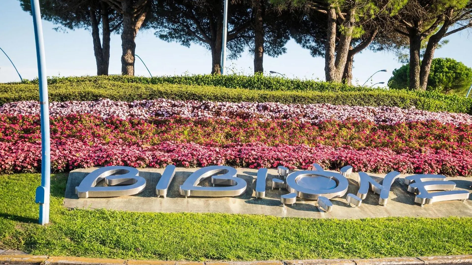 Homely Flat With Balcony And Swimming Pool Bibione Italy